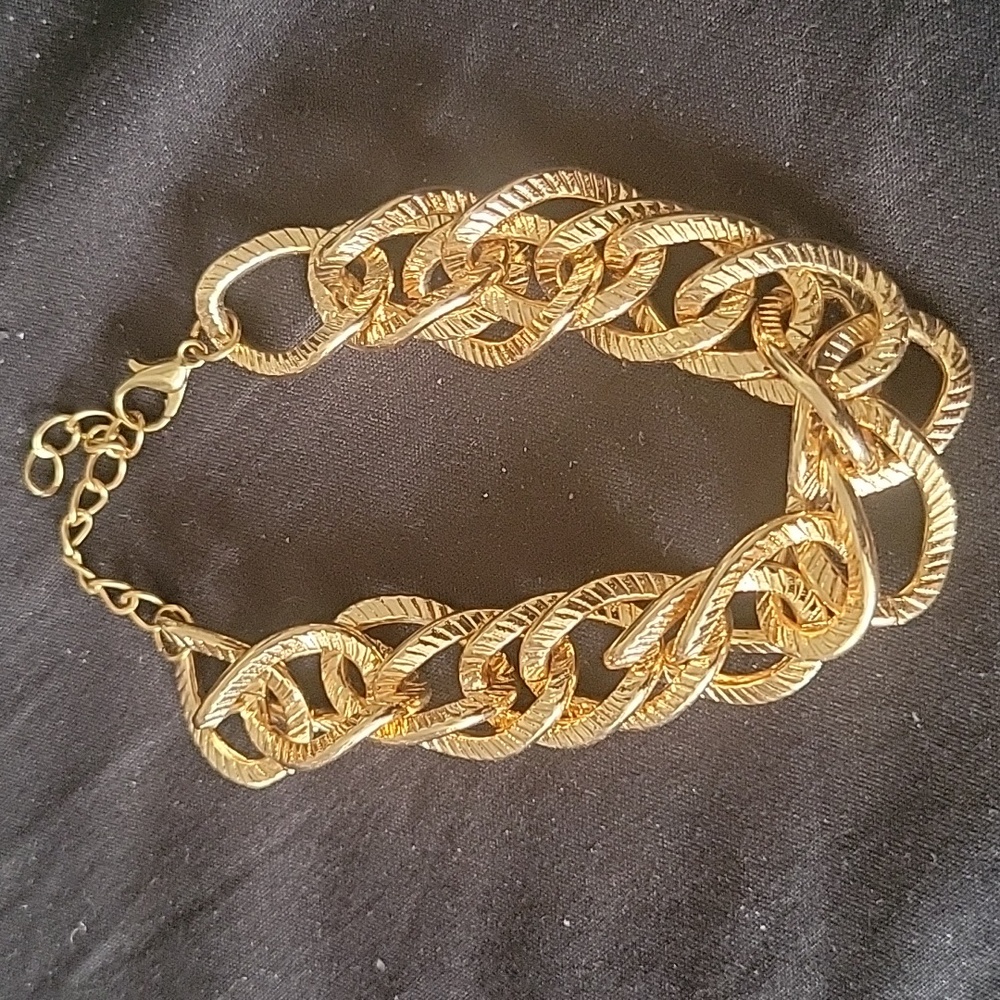 Bracelet